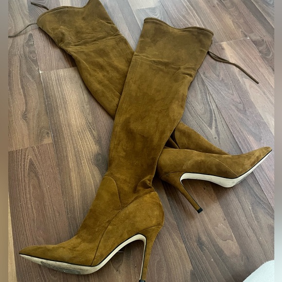 Thigh high boots - Picture 2 of 3